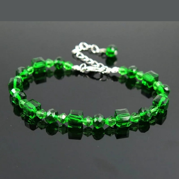 New Austrian Green Crystal Adjustable Bracelet. - Picture 7 of 7